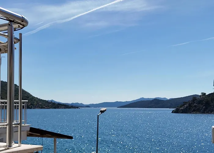 Yazıcı Bozburun Otel *